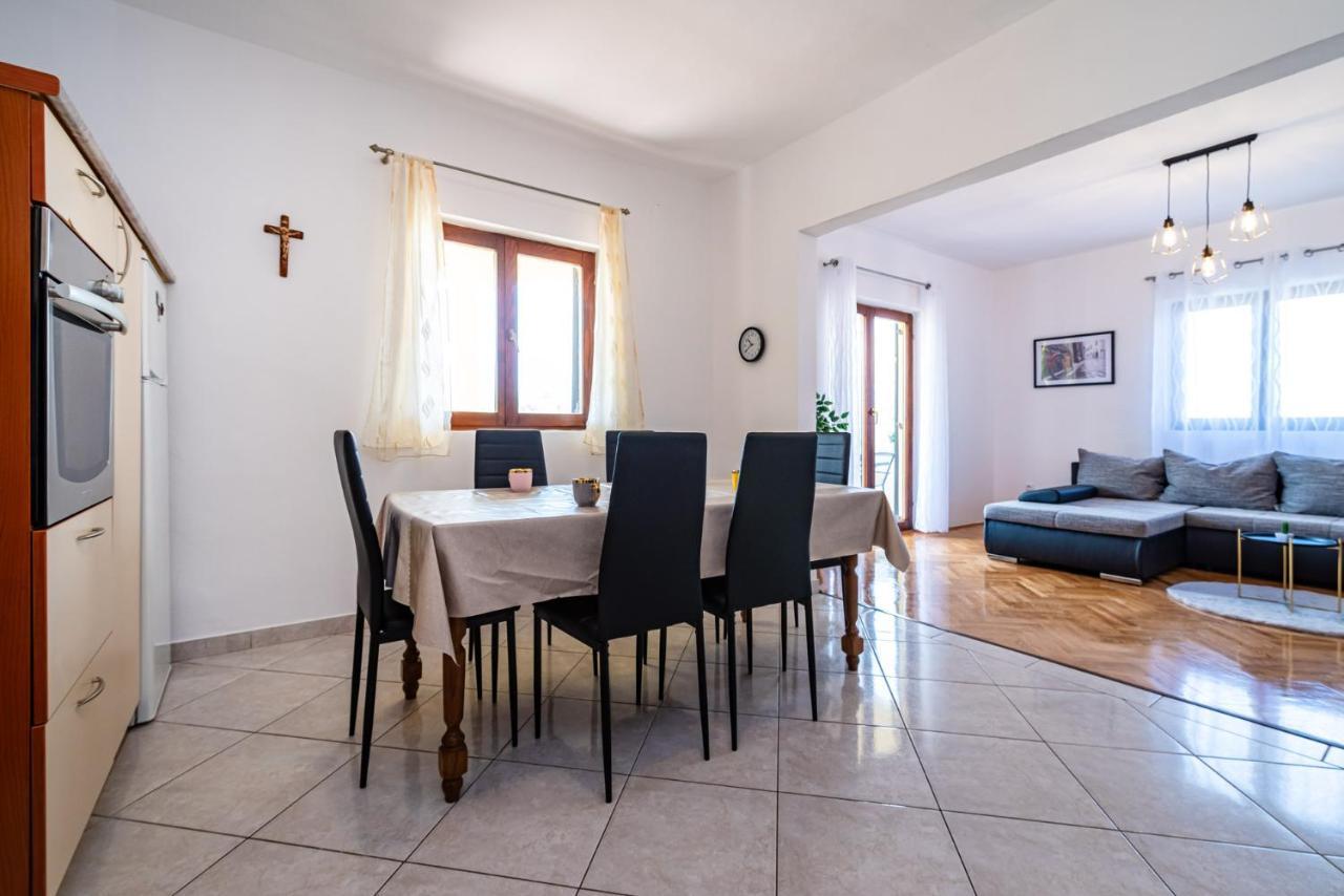 Apartment Marija Novigrad  Екстериор снимка